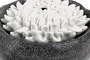 ZF5478 - Zahradní fontána s LED světlem, černý polyresin v dekoru kámen a bílý květ chrys